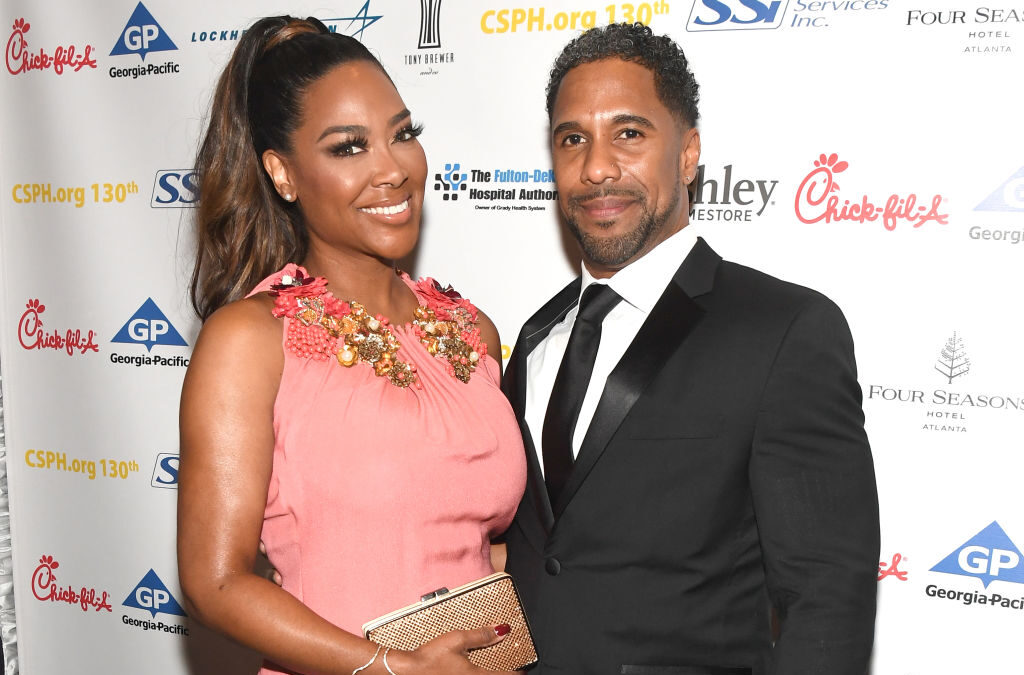 Kenya Moore & Ex-Husband Marc Daly Settle Divorce 5 Years After Split, Restaurateur Ordered To Pay $2K A Month In Child Support​