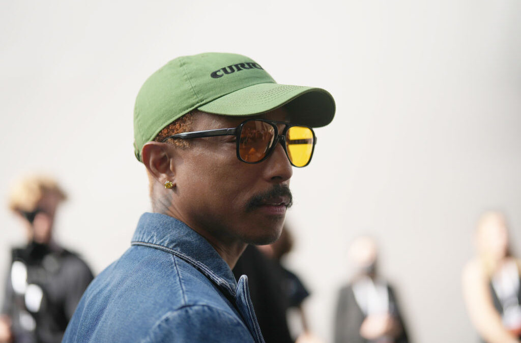 For Your Viewing Pleasure: Pharrell Gives ‘The People Gallery’ Creator Maurice Kamara Motivational Advice– ‘Don’t Be Emotional’​