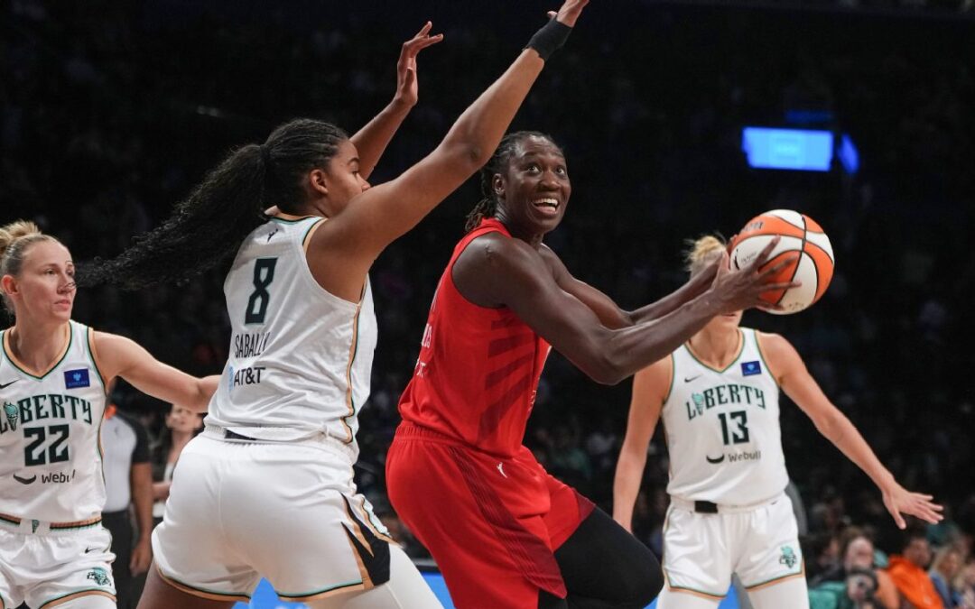 Charles breaks 2 WNBA records as Dream clinch​