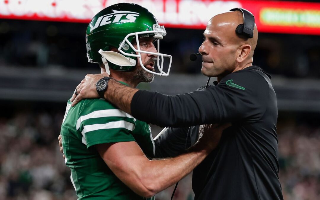 Rodgers, Saleh laugh off denied hug as Jets roll​