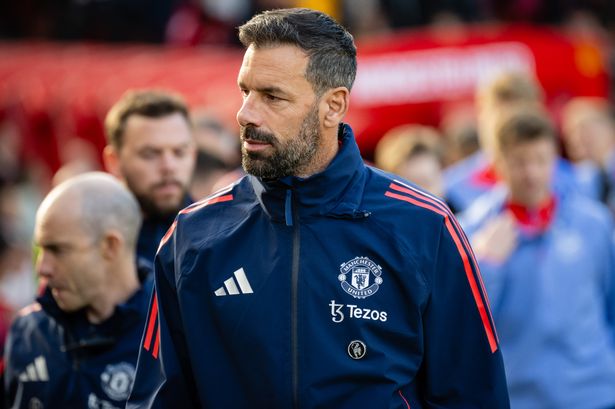 Man Utd star rejects Ruud van Nistelrooy claim right before comments over his job​