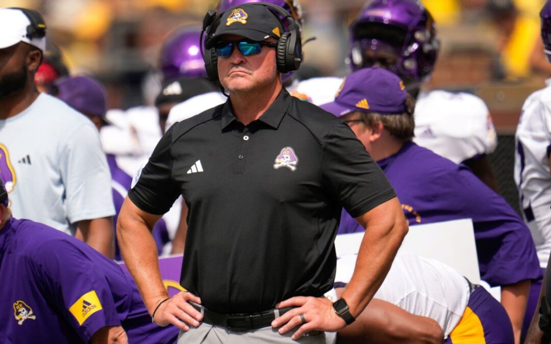 East Carolina fires coach Houston amid 3-4 start​