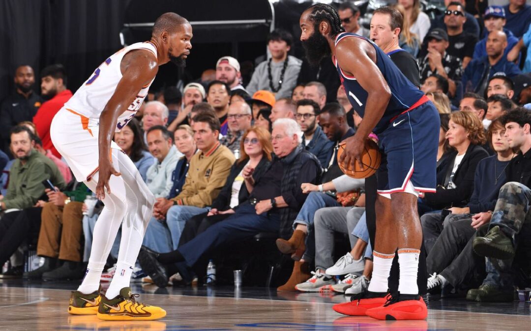 Clippers fan ‘Wall’ baffles KD, but Suns prevail​