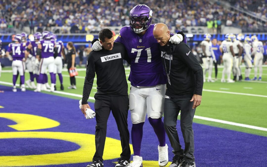 Vikings LT Darrisaw (knee) out rest of season​