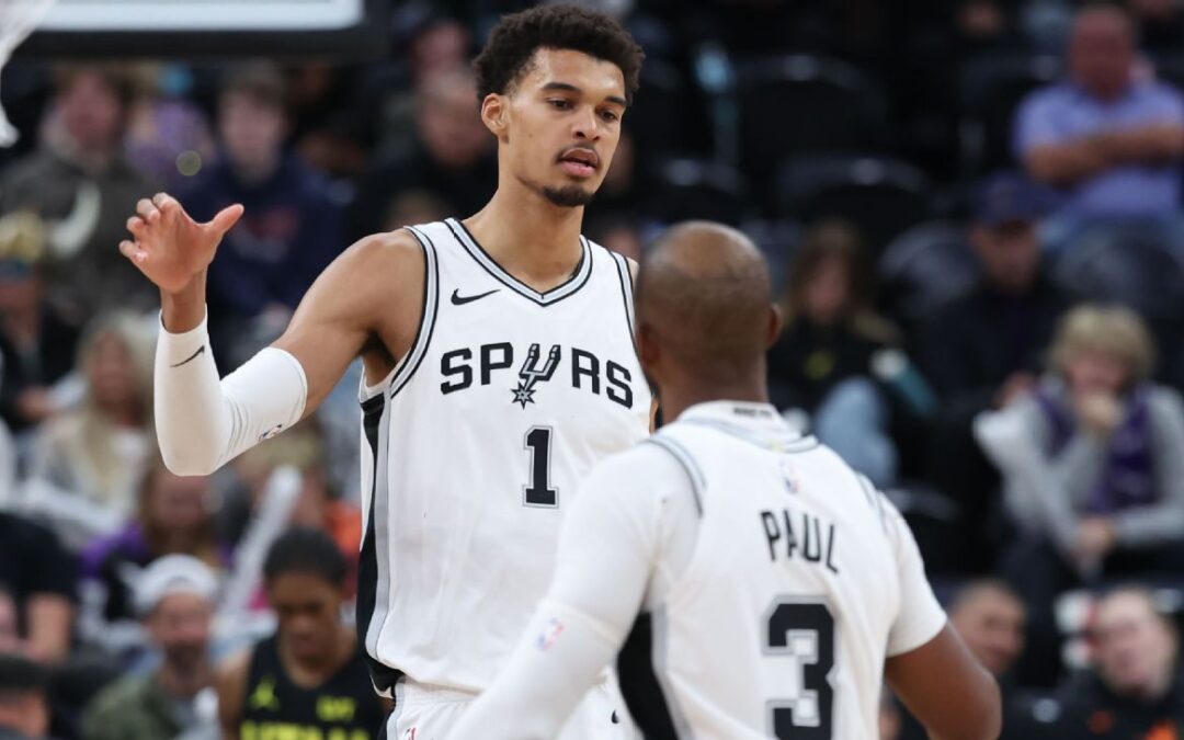 Wemby has 5×5 game in Spurs’ win over Jazz​