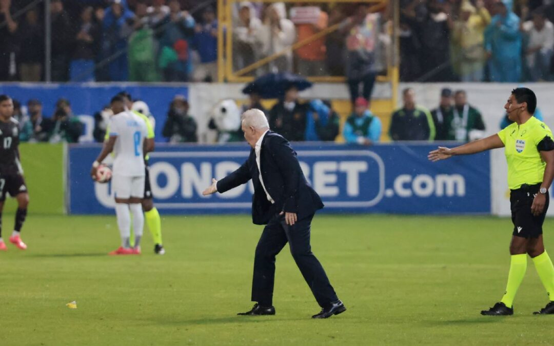 Honduras given 1-match ban, Aguirre faces probe​​