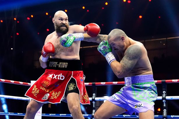 Oleksandr Usyk beats Tyson Fury again to retain world titles​